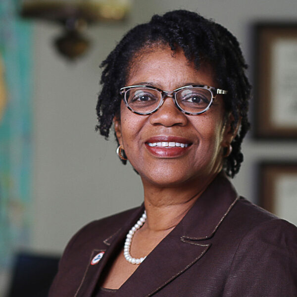 Headshot of Sandra Bailey